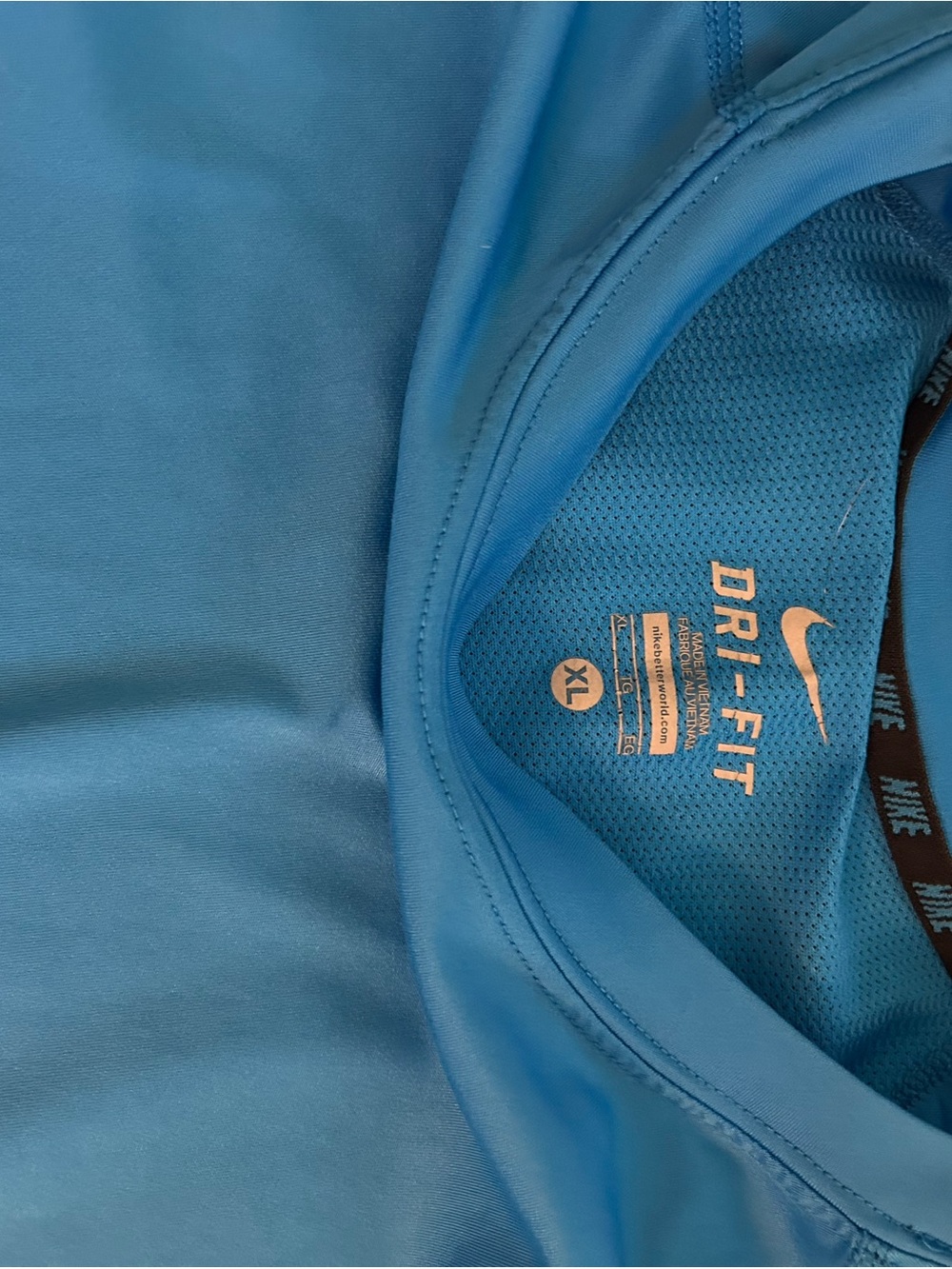 Nike Men’s Dri-FIT Swim Rash Guard - Light Blue